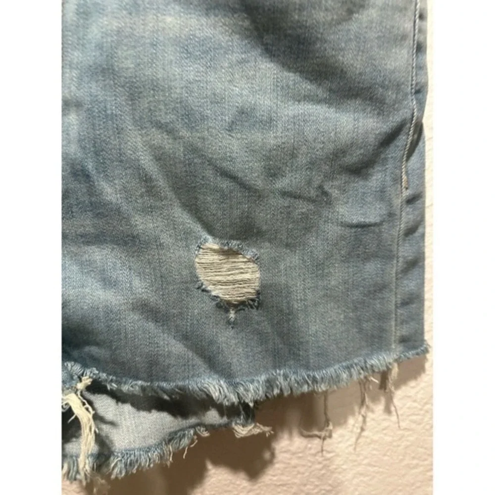 Levi's high rise hypersoft shorts denim NWT Women's‎ Size 29